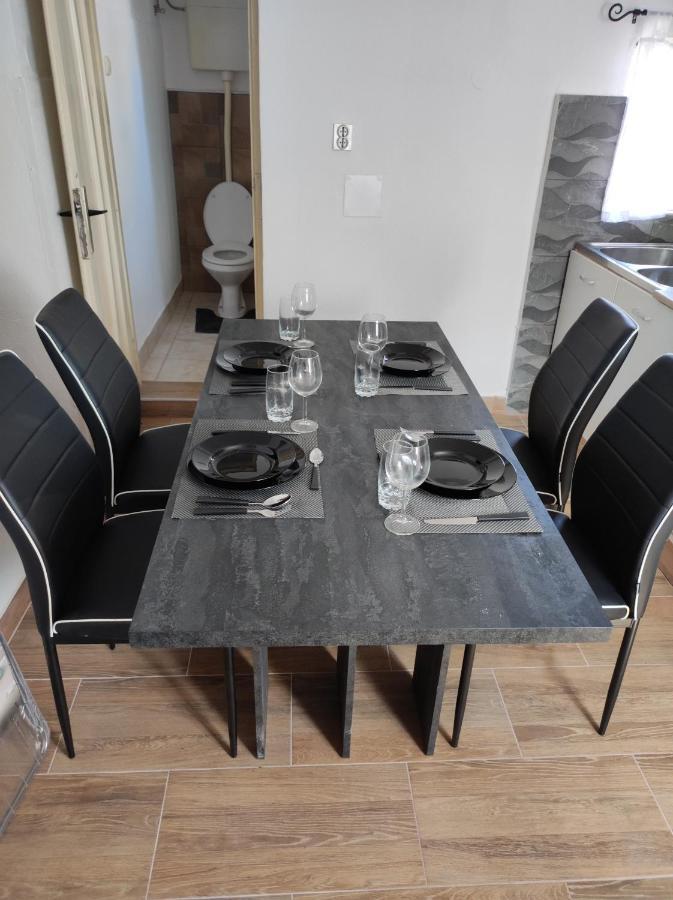 Apartman Selce Exterior foto